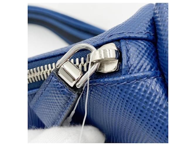 Borsa a tracolla Prada Triangle in pelle blu - vista 8