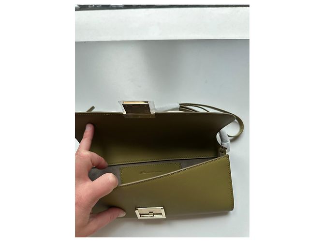 AMI Paris Borsa a tracolla in pelle verde oliva - vista 11
