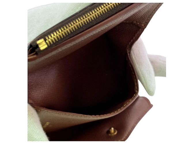 Cartera tríptico Monogram Louis Vuitton Castaño - vista 10