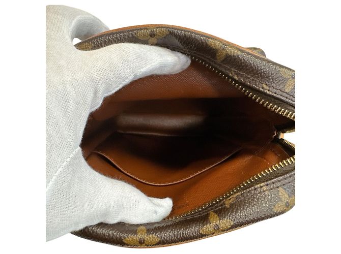 Borsa a tracolla Louis Vuitton Monogram Pochette Marrone - vista 7