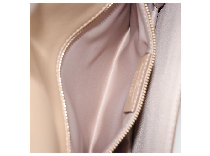 Borsa a tracolla con catena Salvatore Ferragamo in pelle beige oro Auth ki6669V - vista 23
