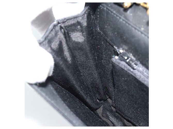 Borsa a Spalla VALENTINO in Pelle Nera e Oro Auth bs35515 Nero D'oro - vista 19