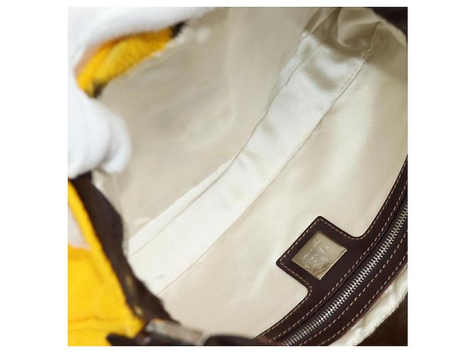 Borsa a tracolla FENDI Mamma Baguette in pelle Harako Giallo Argento Auth 184727SAV - vista 10