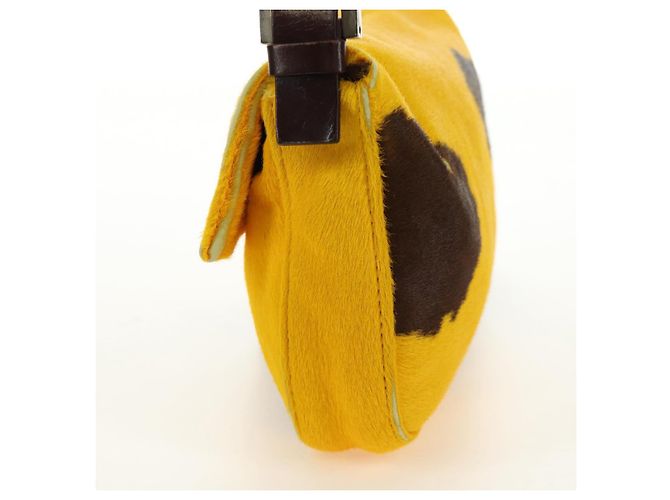 Borsa a tracolla FENDI Mamma Baguette in pelle Harako Giallo Argento Auth 184727SAV - vista 3