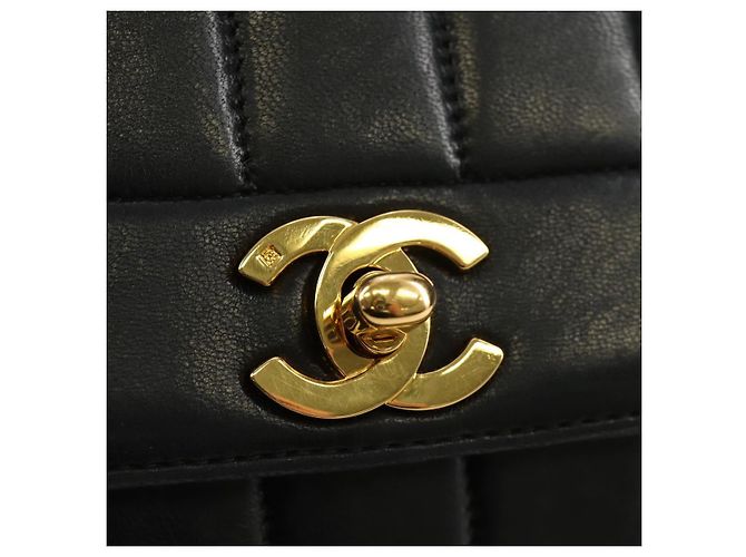 CHANEL Mademoiselle Chain Shoulder Bag Lamb Skin Black Gold CC Auth 185097SAM Nero D'oro - vista 18