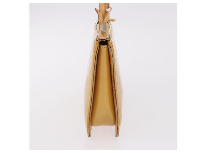 LOUIS VUITTON Monogram Vernis Lexington Pouch Beige M91010 LV Auth 184874 - vista 4