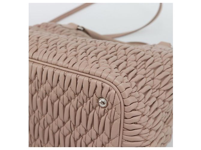 Borsa a Mano Miu Miu Matelasse in Pelle 2way Rosa Argento Auth 184822SAM - vista 9