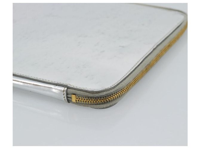 Clutch PRADA in pelle vernice Argento Oro Auth 184773 D'oro - vista 15