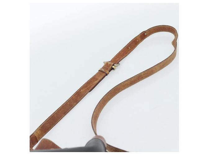 Céline Bolsa CELINE Bolsa de ombro em couro preto ouro Auth 185092 Dourado - vista 8