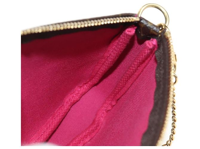LOUIS VUITTON Monogram Vivienne Mini Pochette Accessoires M69752 Auth 184588SAM Monograma - vista 22