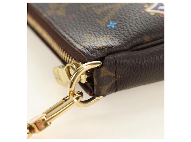 LOUIS VUITTON Monogram Vivienne Mini Pochette Accessoires M69752 Auth 184588SAM Monograma - vista 9