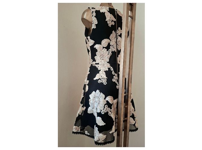 Autre Marque Abito da cocktail nero con ricami floreali Jus De Pom Beige - vista 13