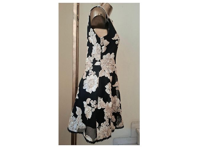 Autre Marque Abito da cocktail nero con ricami floreali Jus De Pom Beige - vista 15