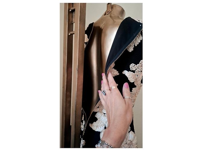 Autre Marque Abito da cocktail nero con ricami floreali Jus De Pom Beige - vista 17