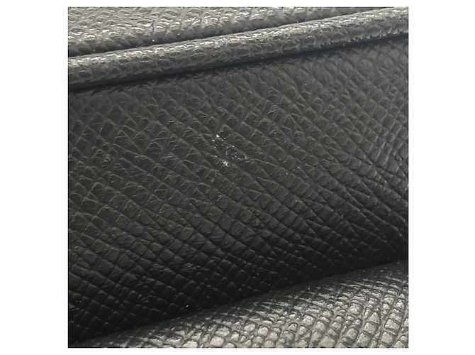 Marsupio Louis Vuitton Taiga Lama Nero - vista 4