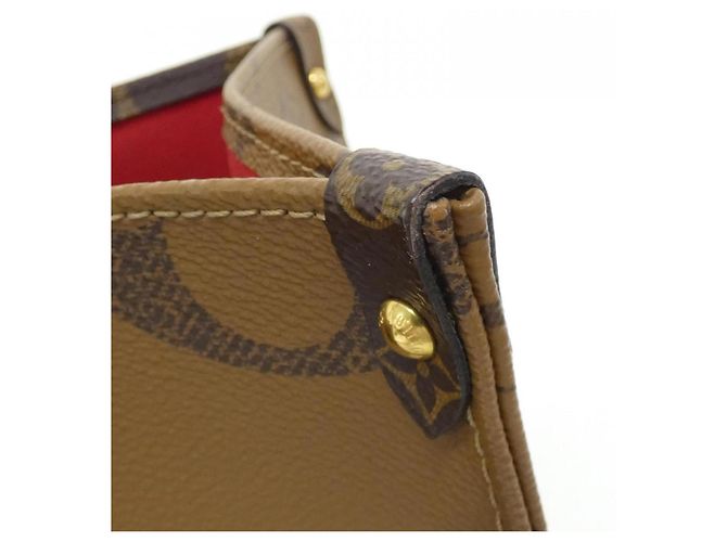 Borsa Louis Vuitton Monogram Giant OnTheGo MM Marrone - vista 5