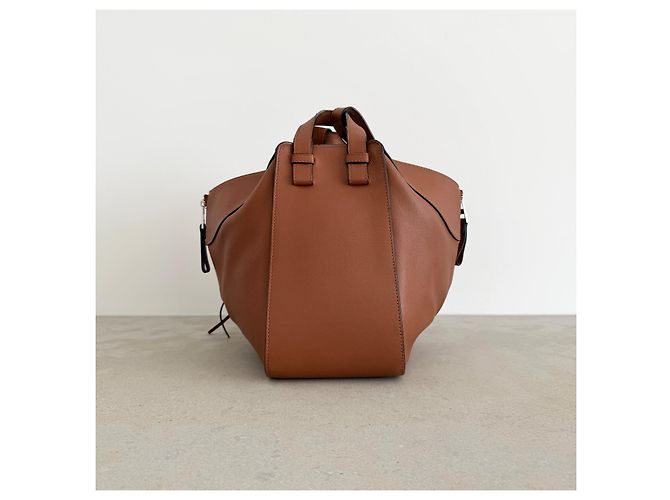 Loewe Borsa Small Hammock in Pelle Tan Marrone - vista 12