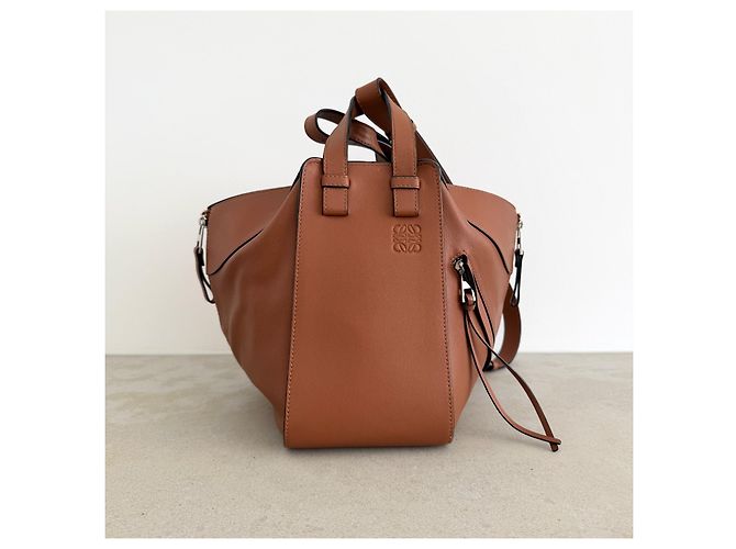 Loewe Borsa Small Hammock in Pelle Tan Marrone - vista 4