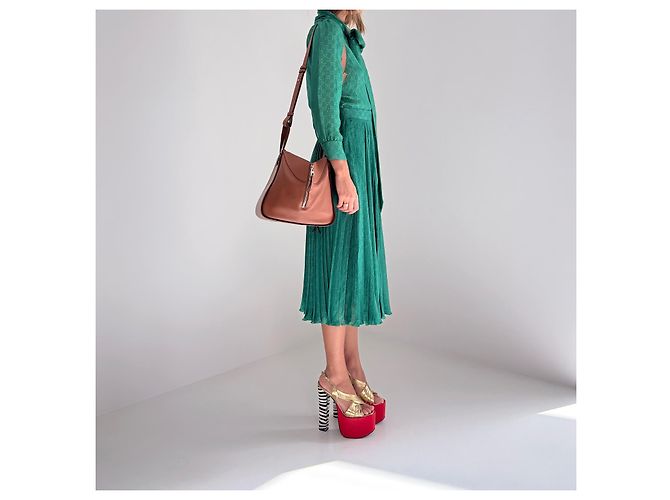 Loewe Borsa Small Hammock in Pelle Tan Marrone - vista 5