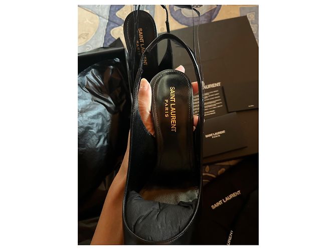 Saint Laurent Décolleté in pelle nera Nero - vista 14