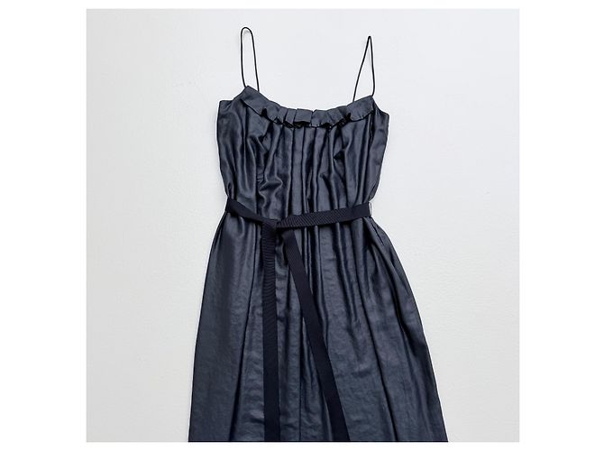 L'Agence Maxi-Kleid mit Rüschen und Gürtel Marineblau - Ansicht 9