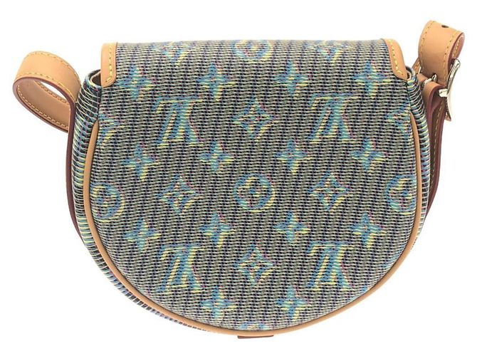 Borsa a Spalla Louis Vuitton Monogram LV Pop Tambourin M55544 Verde chiaro - vista 2