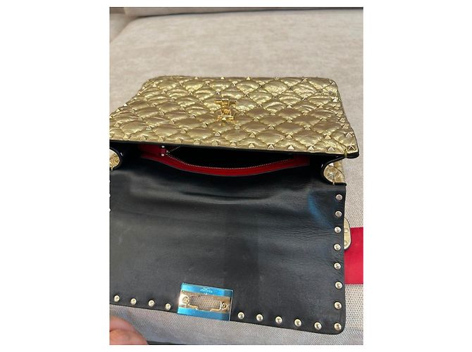 Valentino Garavani Rockstud Spike Borsa a Tracolla Pelle Oro D'oro - vista 16