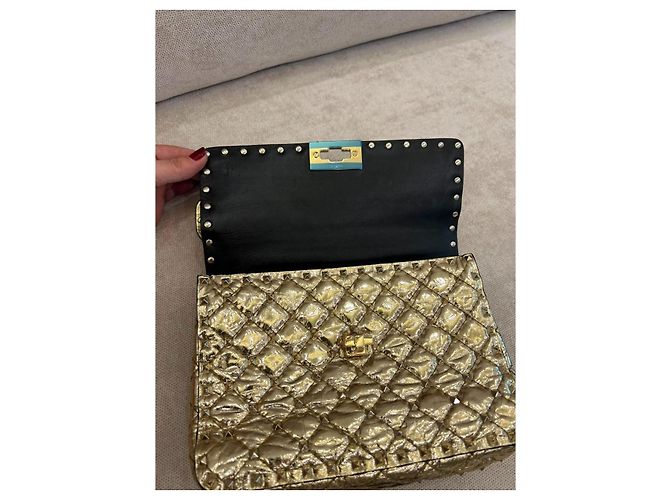 Valentino Garavani Rockstud Spike Borsa a Tracolla Pelle Oro D'oro - vista 5