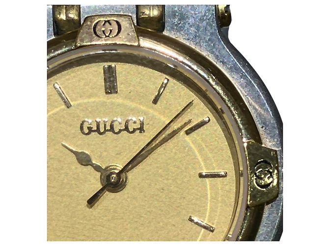 Relógio de pulso Gucci de quartzo com mostrador dourado - vista 4