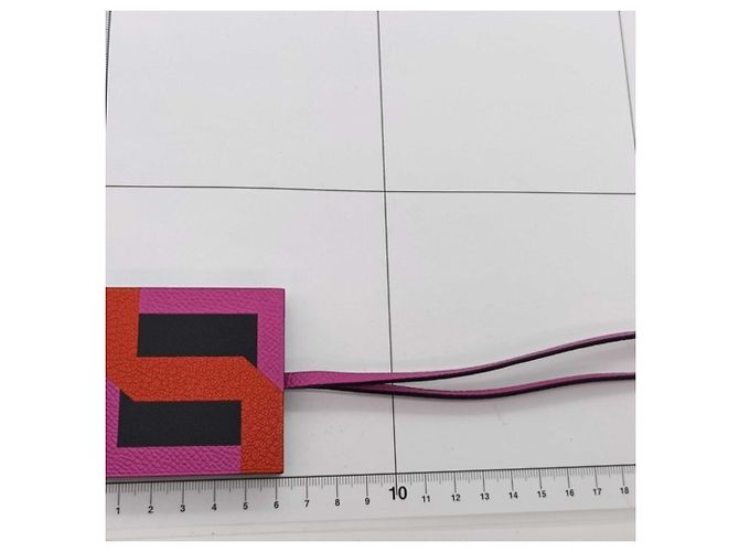 Hermès Charm per borsa Hermes Lettre au Carre Multicolor Leather Keychain Multicolore - vista 2