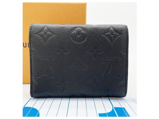 Cartera Louis Vuitton Victorine plegable Negro - vista 2
