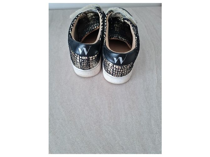 Autre Marque Vanessa Wu Sneakers Basse Pelle Metallizzata Leopardata Nero Bianco Stampa leopardo Gold hardware - vista 4