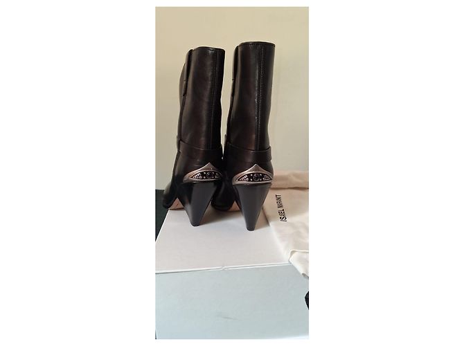 Isabel Marant Lamsy Stivaletti in pelle nera con punta metallica Nero - vista 3