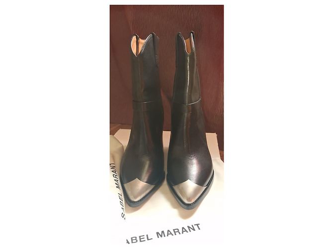 Isabel Marant Lamsy Stivaletti in pelle nera con punta metallica Nero - vista 4