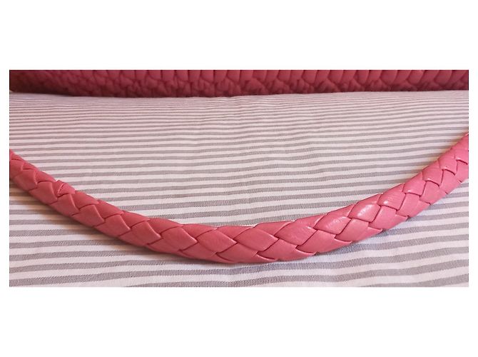 Mala de mão Miu Miu em couro acolchoado rosa com cristais - vista 12