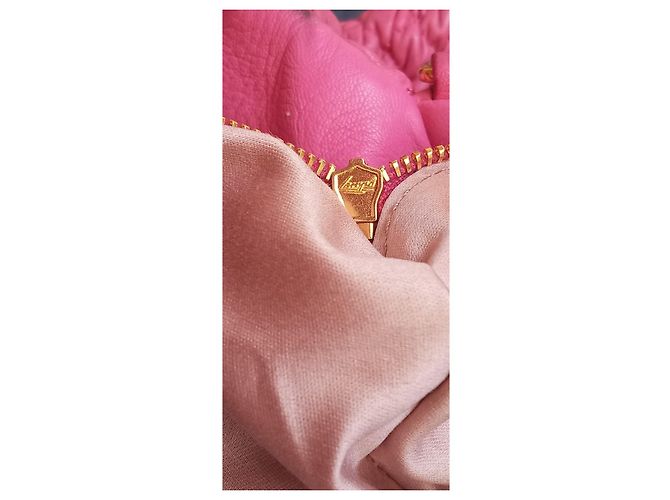 Mala de mão Miu Miu em couro acolchoado rosa com cristais - vista 14