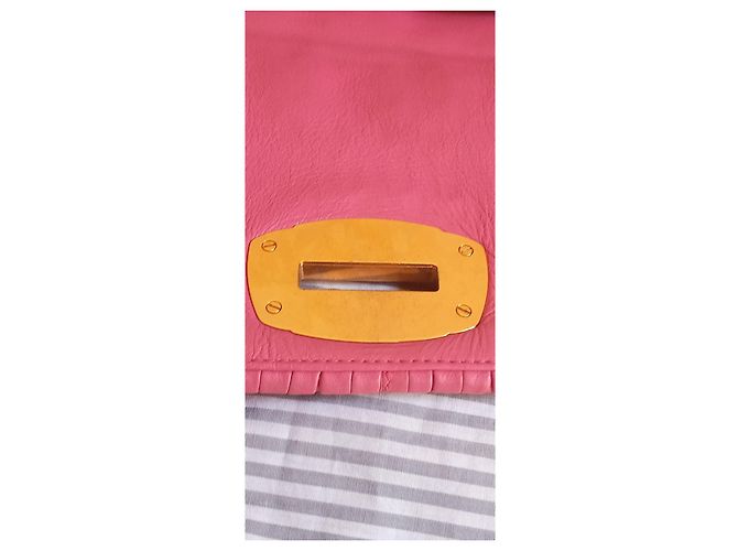 Mala de mão Miu Miu em couro acolchoado rosa com cristais - vista 18