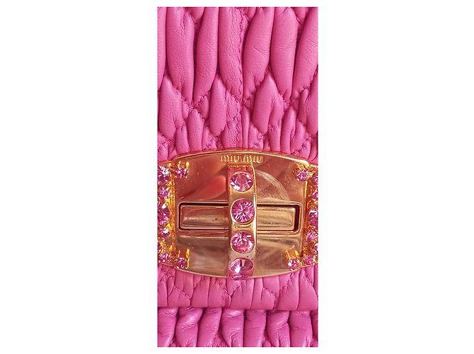 Mala de mão Miu Miu em couro acolchoado rosa com cristais - vista 19