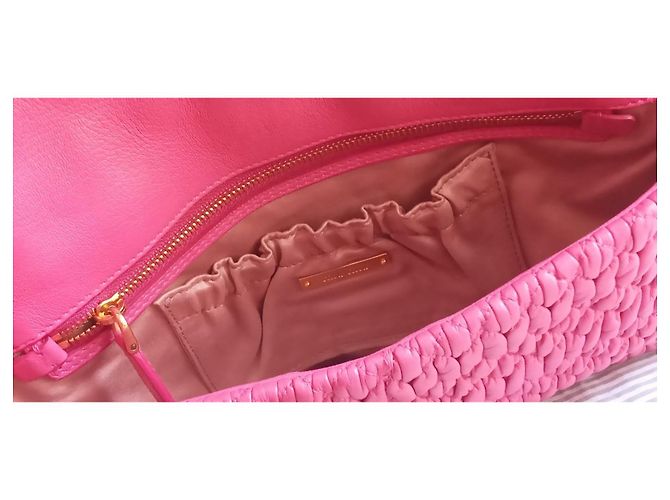Mala de mão Miu Miu em couro acolchoado rosa com cristais - vista 20