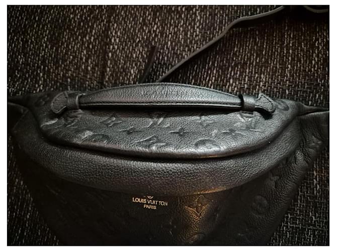 Bumbag Louis Vuitton Marsupio Monogram Embossed Nero - vista 2