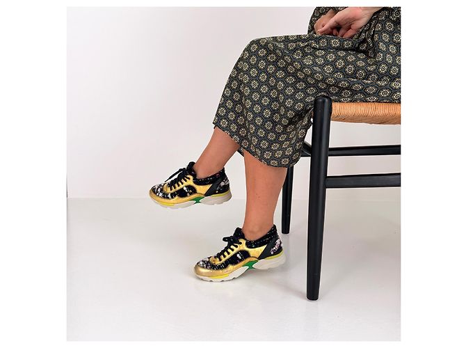 Chanel Sneakers Chunky in Tweed e Pelle Oro Nero Multicolore D'oro - vista 9