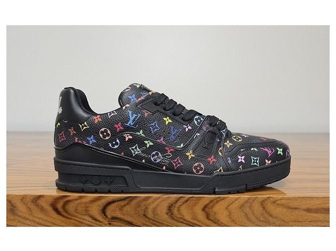 Louis Vuitton x Takashi Murakami Tênis LV Trainer Preto - vista 5