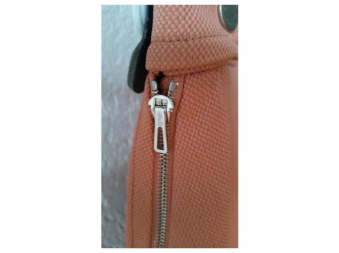 Hermès Saia Midi Esprit Envelope em Crepe de Seda Rosa - vista 5
