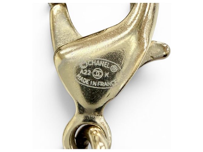 Collar Chanel A22K Gold CC Logo Cube Dorado - vista 9