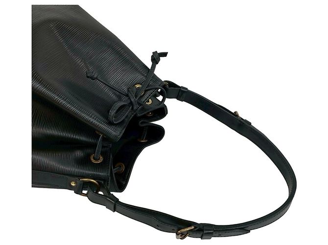 Noe Bolso de cordón Louis Vuitton Vintage Noé de piel Epi Negro - vista 4