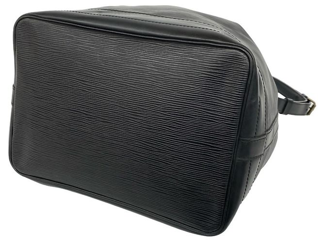 Noe Bolso de cordón Louis Vuitton Vintage Noé de piel Epi Negro - vista 8