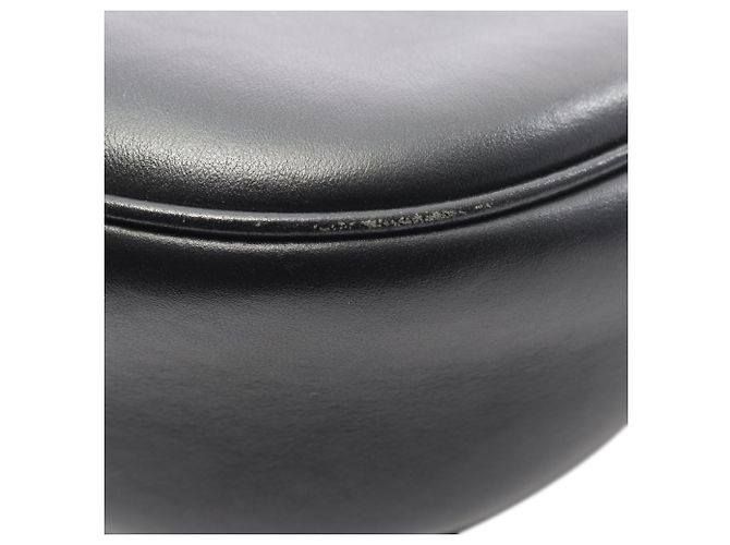 Céline Celine Triomphe Ava Schultertasche aus schwarzem Kalbsleder, Größe Medium - Ansicht 6