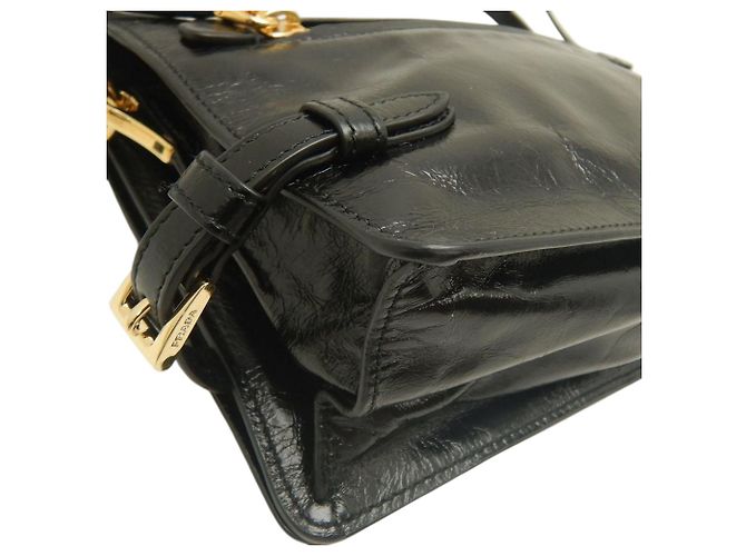 Borsa a tracolla Prada in pelle di vitello stropicciata nera Nero - vista 2