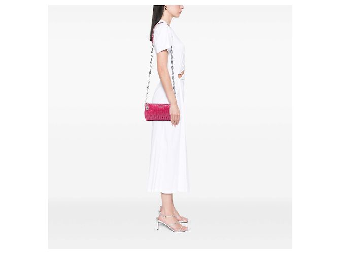 Miu Miu Borsa a tracolla in nappa trapuntata rosa con catena - vista 6