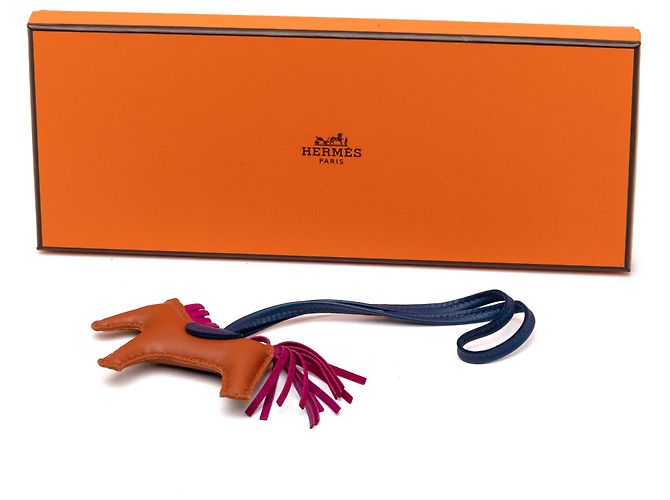 Charm per borsa Hermès Brown Milo pelle di agnello Grigri Rodeo PM Marrone - vista 5